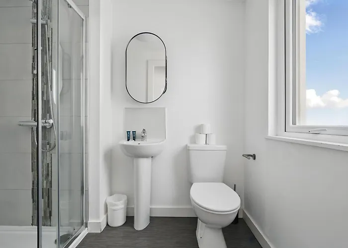 Deluxe Two-Bedroom Apartment